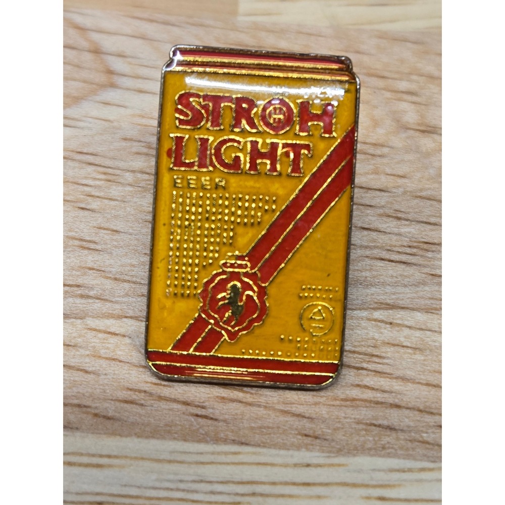 Vintage Stroh Light Beer Can Enamel Pin Retro Breweriana Collectible Yellow Red